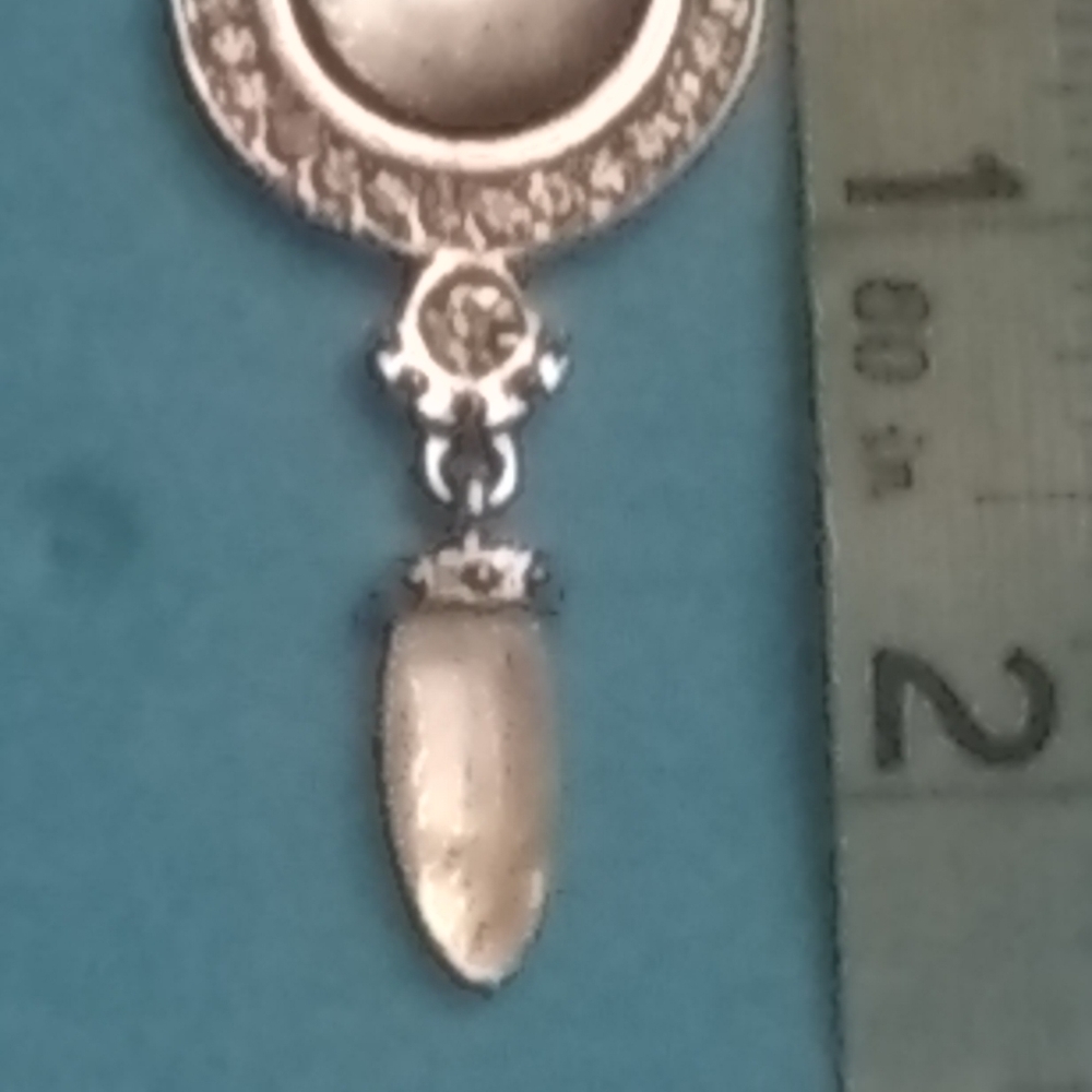 Pendant - Picture 2 of 3